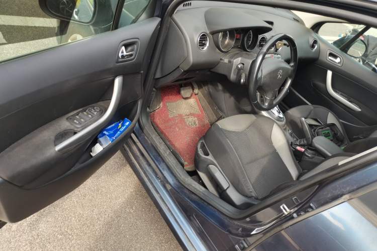 Used Peugeot 308 2012 1.6T SW Fashion Edition
