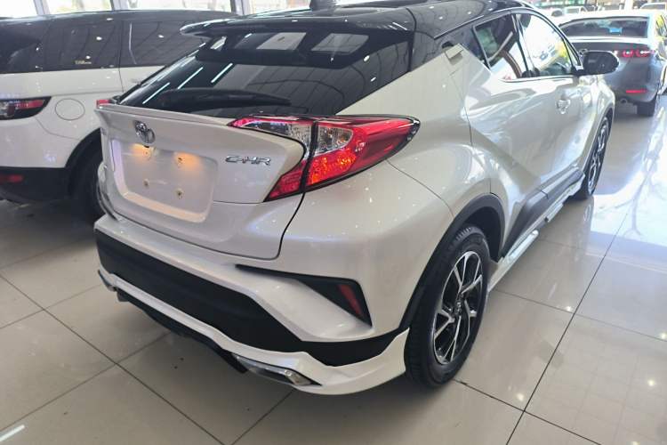 Used Toyota C-HR 2018 2.0L Leading Edition China VI