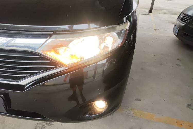 Used Nissan Quest 2015 3.5L SL Left Front Headlight