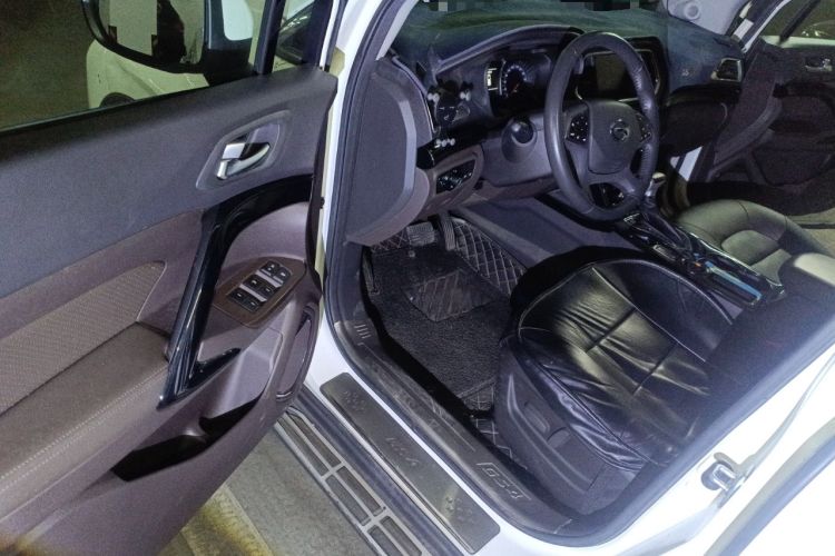 Used GAC Trumpchi GS4 2017 235T Automatic Two-Wheel Drive Luxury Smart Connectivity Version Driver Seat