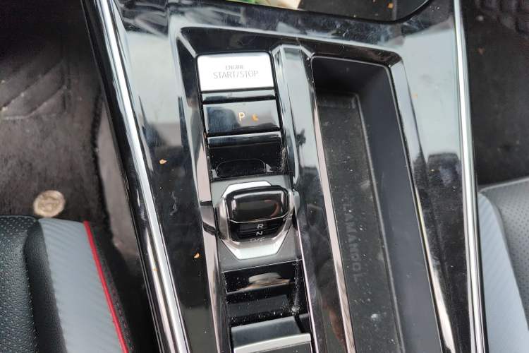 Used Volkswagen Lamando 2024 Lavida L 280TSI DSG Cool & Spicy Edition Gear Lever