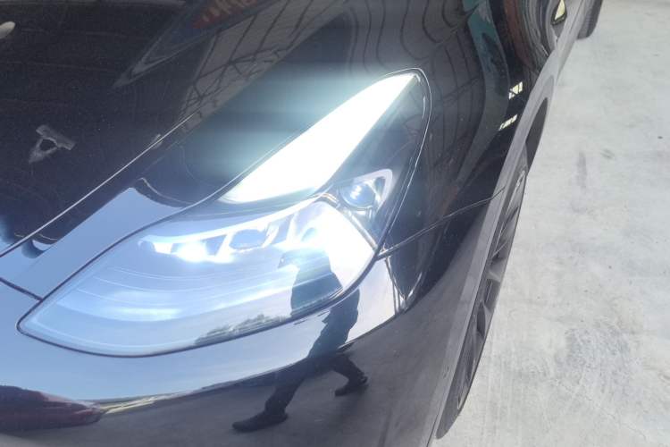 Used Tesla Model Y 2022 Rear-Wheel-Drive Version
