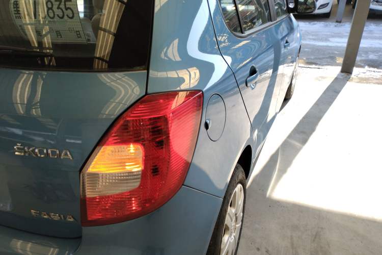 Used Skoda Fabia 2014 1.4L Automatic Crystal Edition