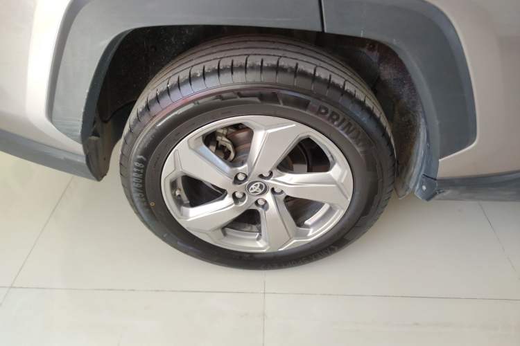 Used Toyota RAV4 2021 2.0L CVT Two-Wheel Drive Fashion PLUS Edition
