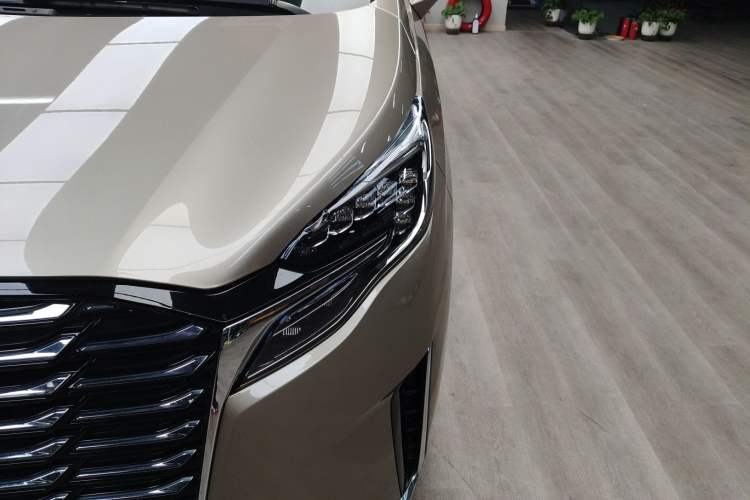 Used Buick GL8 2023 ES Lu Zun Comfort Model