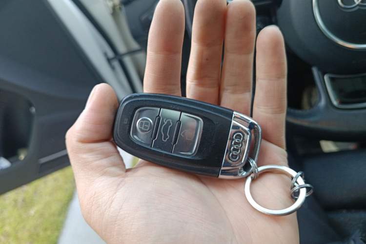 Used Audi A4L 2013 35 TFSI Automatic Standard Model
