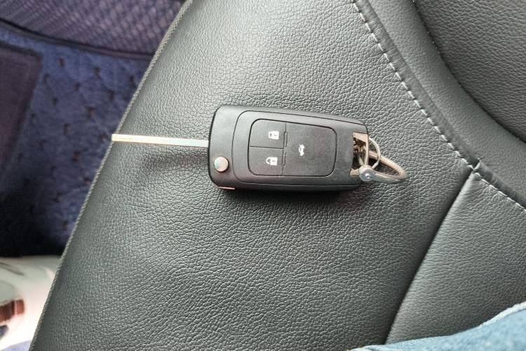 Used Buick GT 2019 18T Automatic Connected Elite Model China VI Standard Vehicle Key