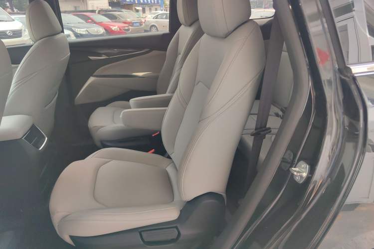 Used SAIC MAXUS G50 2022 1.5T Automatic Comfort Touring A