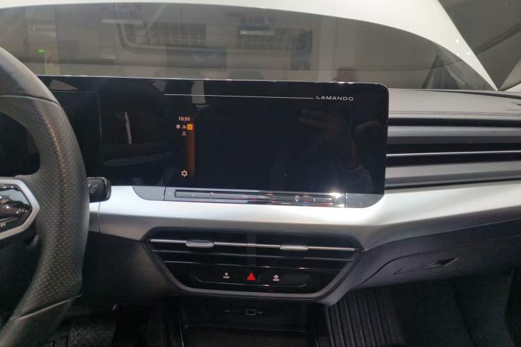 Used Volkswagen Lamando 2022 Lingdu L 280TSI DSG Spicy Edition Audio And AC Panel