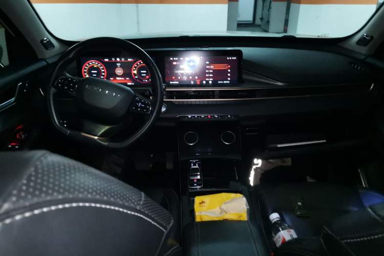 Used EXEED Zhuifeng C-DM 2022 1.5 TCI-DHT 105 km "Chengfeng Qi" Edition
