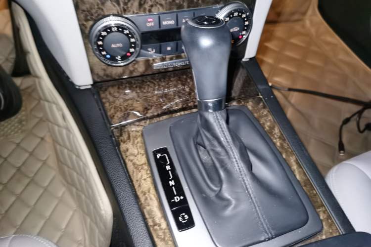 Used Mercedes-Benz C-Class 2010 C 200 CGI Fashion Model