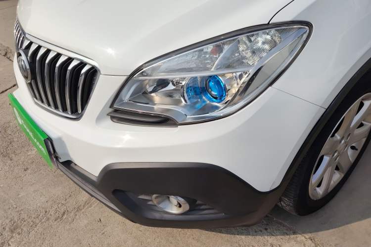 Used Buick Encore 2015 1.4T Automatic Two-Wheel Drive Urban Elite Version
