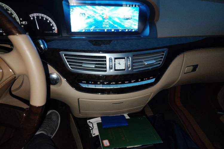 Used Mercedes-Benz S-Class 2010 S 300 L Luxury Model
