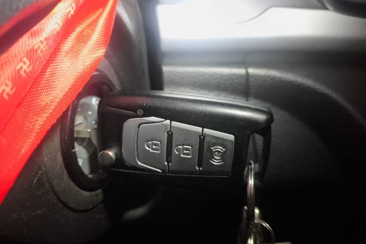 Used SsangYong Korando 2014 2.0L Gasoline Two-Wheel Drive Automatic Elite Navigation Edition
