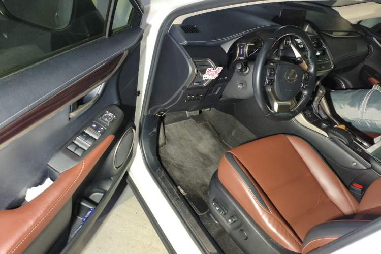 Used Lexus NX 2015 300h All-Wheel-Drive Fēngzhì Edition