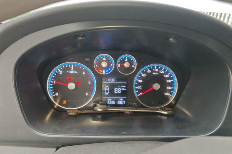 Used Foton Toano 2023 2.8T Manual Jixiang Van Extended Wheelbase Mid-Height Roof Rear Dual Tires 3-Seater