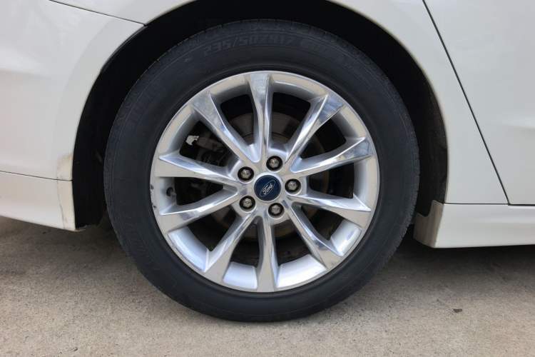 Used Ford Mondeo 2017 EcoBoost 180 Stylish Model Right Rear Wheel Hub