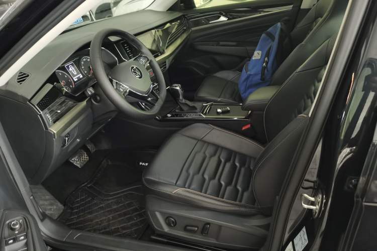 Used Volkswagen Passat 2021 330TSI Elite Edition Driver Seat