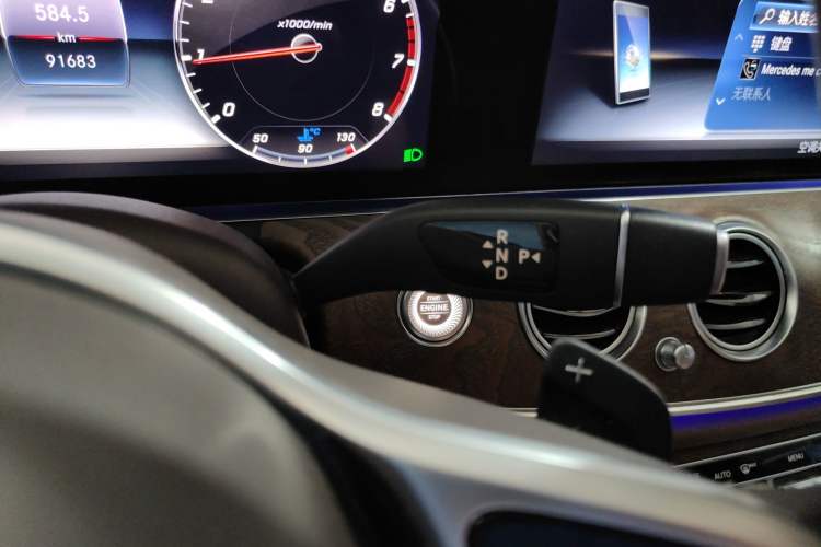 Used Mercedes-Benz E-Class 2019 E 200 L Gear Lever