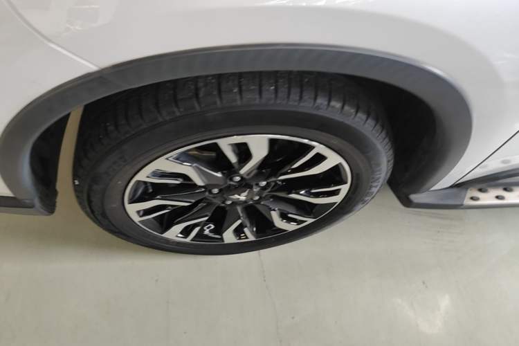 Used Mitsubishi Outlander 2019 2.0L Two-Wheel Drive Comfort Edition 7-Seater China VI Standard
