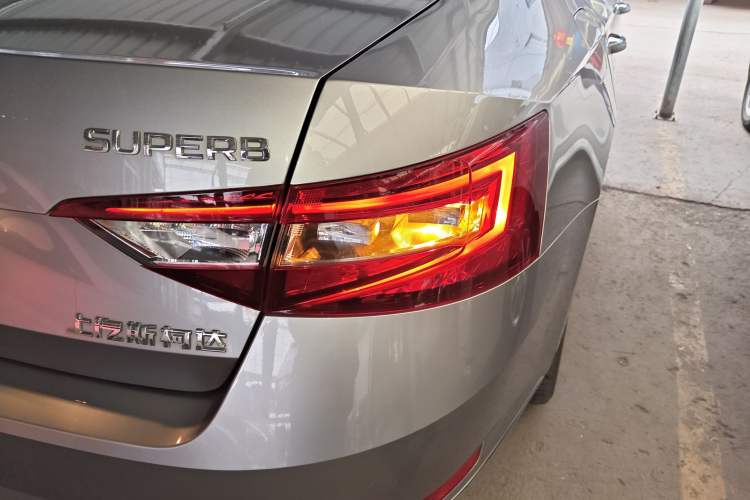 Used Skoda Superb 2018 TSI280 DSG Comfort Edition China VI Standard
