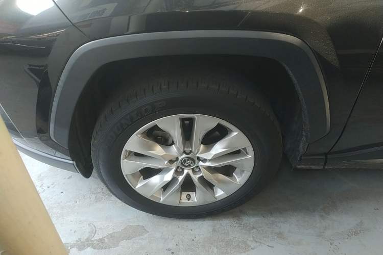 Used Toyota Wildlander 2022 2.0L CVT Two-Wheel Drive Leading Edition Left Front Wheel Hub