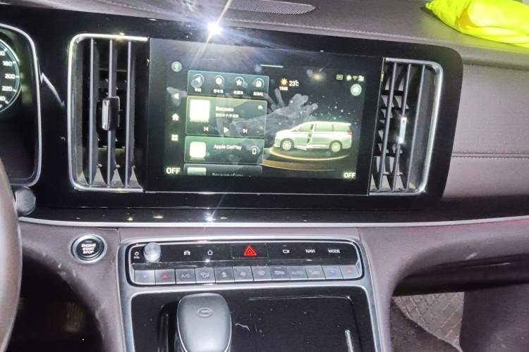 Used GAC Trumpchi M8 2023 Lingxiu Series 390T Prestige Edition Audio And AC Panel