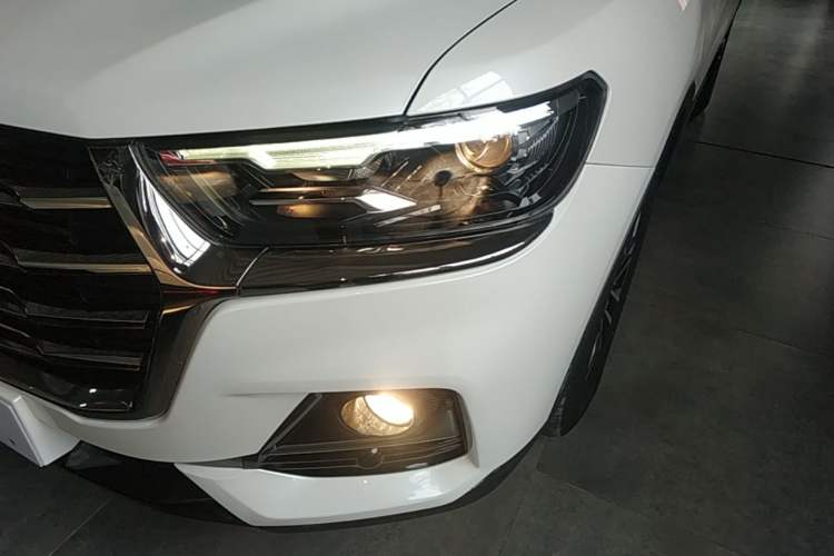 Used Haval H6 2021 National Trend Edition 1.5T Automatic Urban Version Left Front Headlight