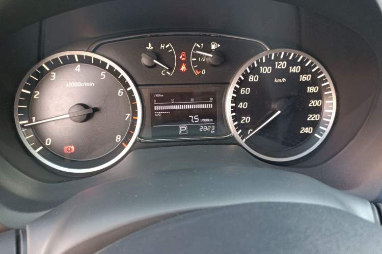 Used Nissan Sylphy 2024 Facelifted Three Classic 1.6XE CVT Comfort Edition Odometer Close Up