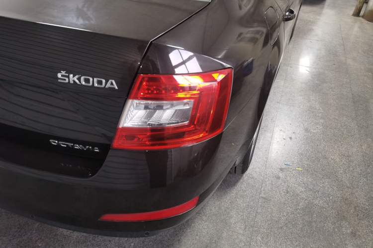 Used Skoda Octavia 2015 1.6L Automatic Yijie Edition
