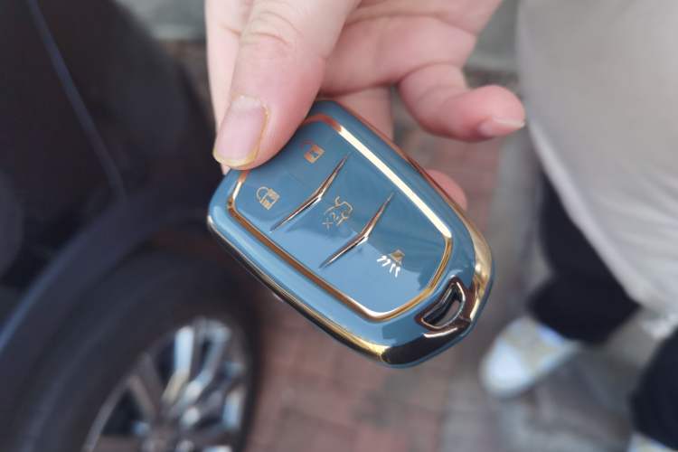 Used Cadillac XT4 2023 28T Two-Wheel-Drive Luxury Version