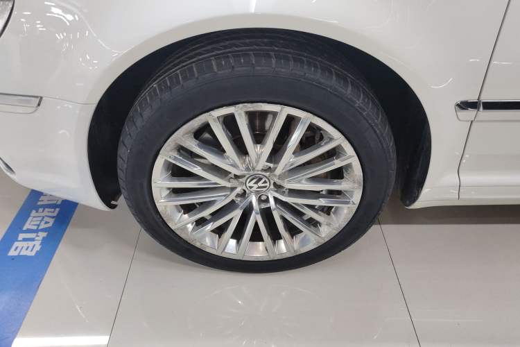 Used Volkswagen Phaeton 2012 3.0L Business Edition
