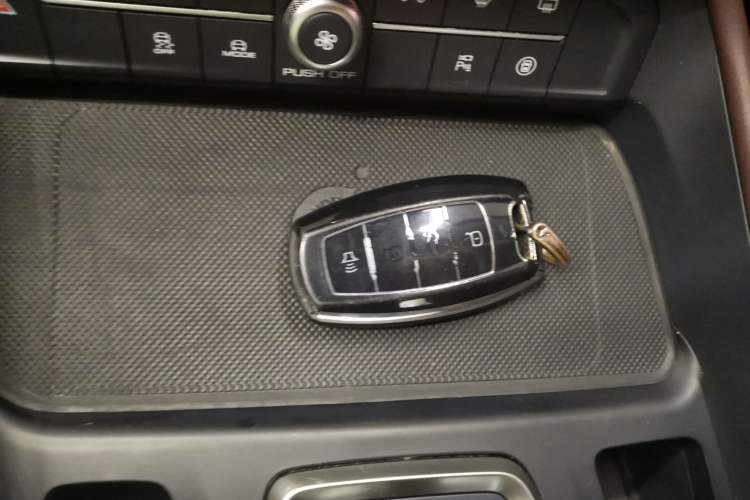 Used Haval F7 2019 2.0T Two-Wheel-Drive i-Van China VI Standard
