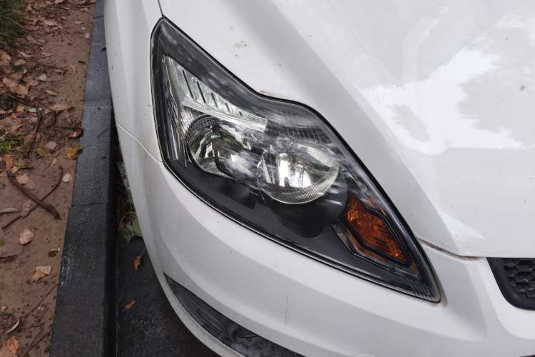 Used Ford Focus 2013 Hatchback Classic 1.8L Automatic Base Model