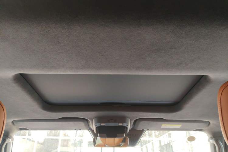 Used Brave warrior 917 2023 Range-Extended Base Model Headliner