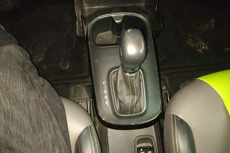 Used Roewe Clever 2021 302 km New Four-Seater Super-Efficient Version
