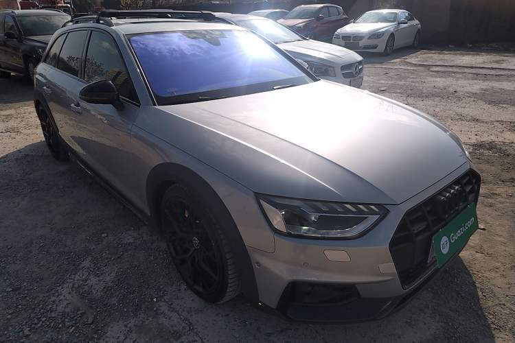 Used Audi A4 2023 allroad quattro
