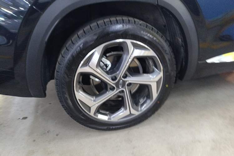 Used Geely Auto Monjaro L 2024 2.0TD High-Power Automatic Two-Wheel Drive Yunqi Version