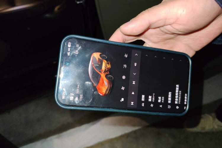 Used Tesla Model Y 2023 Long-Range All-Wheel-Drive Version