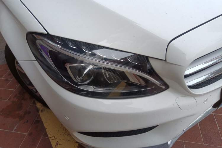 Used Mercedes-Benz C-Class 2016 C 200 L Sport Edition Right Front Headlight