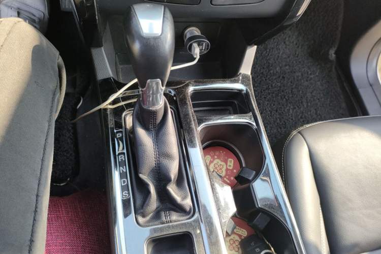 Used Ford Kuga 2017 EcoBoost 180 Two-Wheel-Drive Luxury Wing Edition
