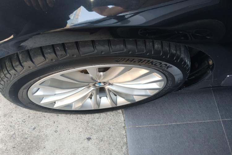 Used BMW 5 Series 2019 Facelifted 530Li Leading Edition Luxury Package