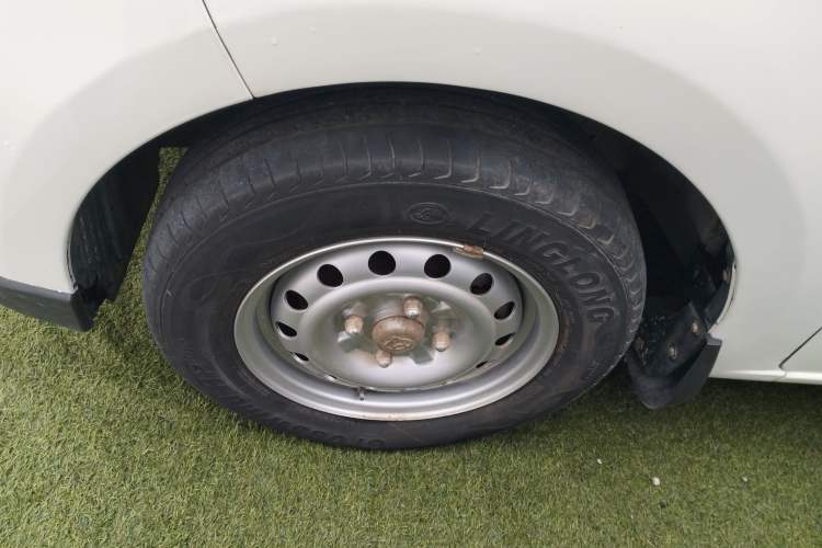 Used CHANGAN KAICHENG Ounuo S 2017 1.5L Ouno S Value Edition EA15-AB Left Front Wheel Hub