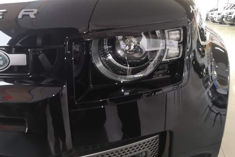 Used Land Rover Defender 2023 Facelift 110 3.0T P400 X-DYNAMIC HSE