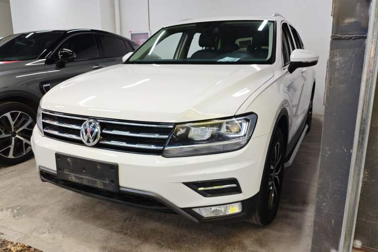 Used Volkswagen Tiguan L 2017 330TSI Automatic Two-Wheel Drive Luxury Edition