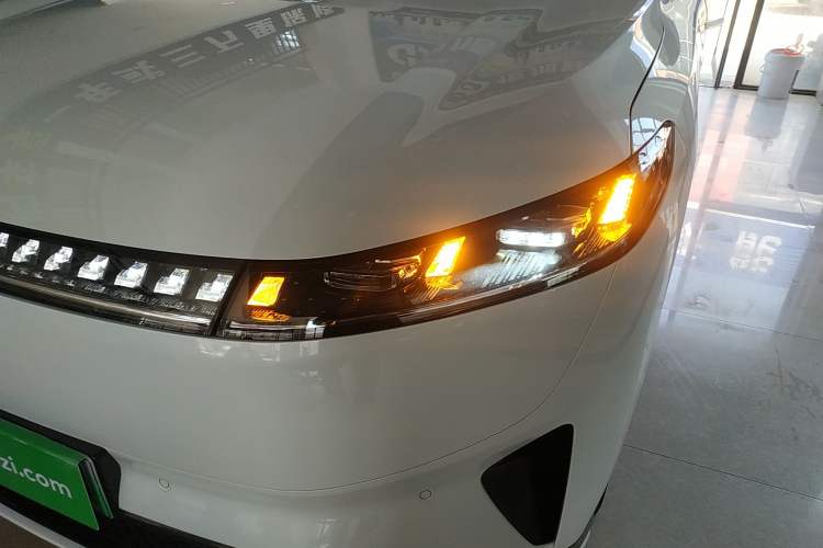 Used Dongfeng eπ eπ008 2025 210Max Range-Extended Version 5 Seats Left Front Headlight