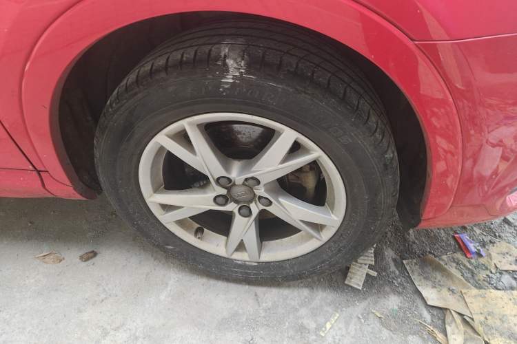 Used Audi Q3 2018 30th Anniversary Edition 30 TFSI Fashion Model Right Front Wheel Hub