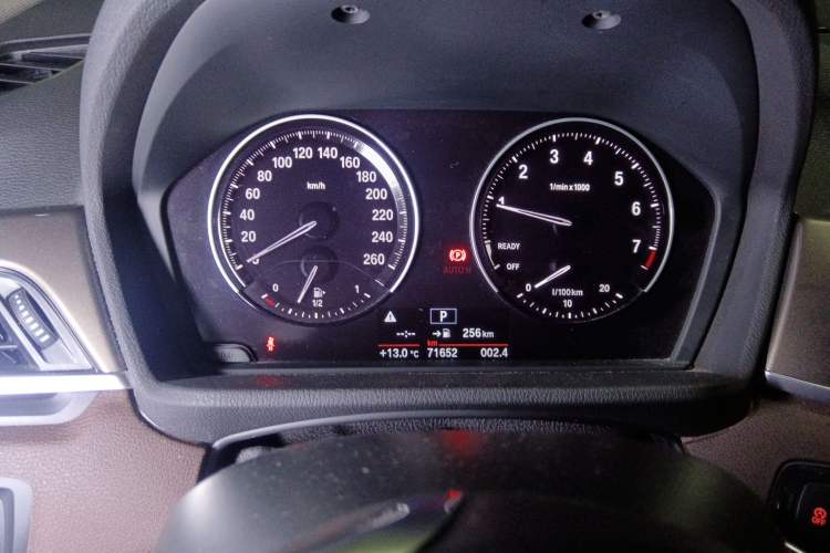 Used BMW X1 2018 sDrive18Li Luxury Model Odometer Close Up