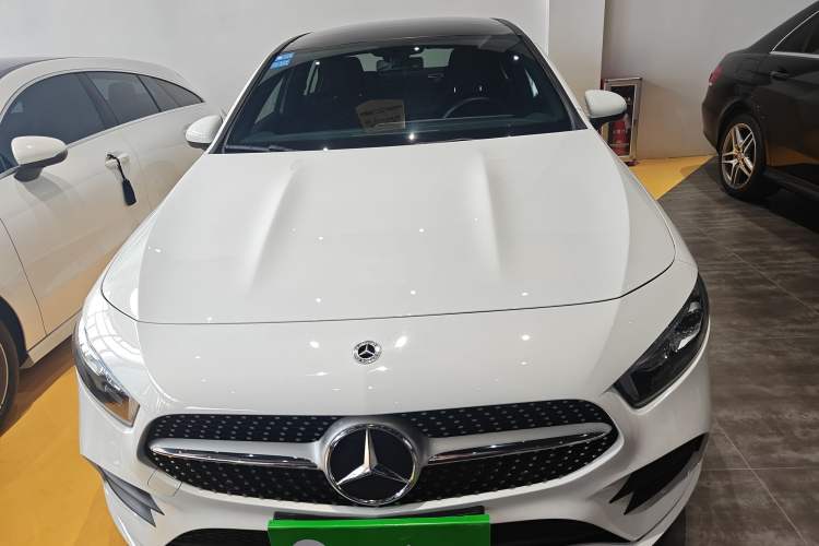 Used Mercedes-Benz A-Class 2021 A 200 L Sport Sedan Fashion Model
