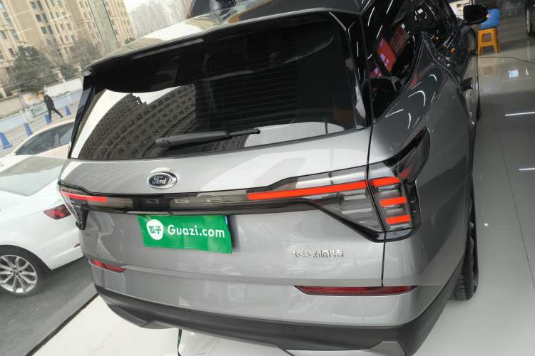 Used Ford Edge 2023 Ford Explorer L 2.0T EcoBoost Two-Wheel Drive 7-Seater Luxury Model
